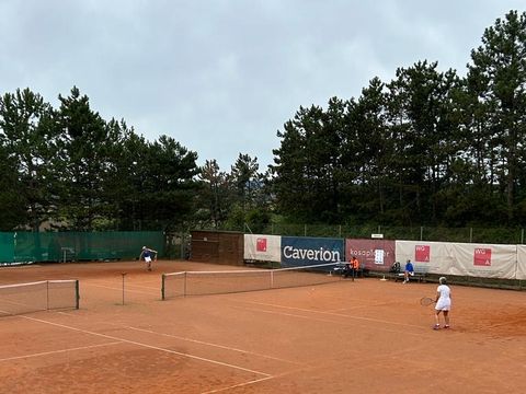 Foto 2 von 4: Erfolgreiche Bundesligameisterschaft: Unsere Damen erkämpfen sich 4:2 Sieg (vergrößern)