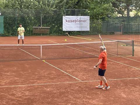 Foto 6 von 208: 9. Bad Vöslauer Thermencup powered by Kosaplaner: Eine tolle Tenniswoche mit vielen spannenden Spielen (vergrößern)