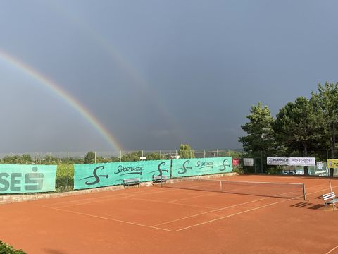Foto 87 von 208: 9. Bad Vöslauer Thermencup powered by Kosaplaner: Eine tolle Tenniswoche mit vielen spannenden Spielen (vergrößern)