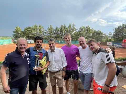 Foto 108 von 208: 9. Bad Vöslauer Thermencup powered by Kosaplaner: Eine tolle Tenniswoche mit vielen spannenden Spielen (vergrößern)