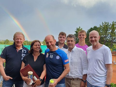 Foto 142 von 208: 9. Bad Vöslauer Thermencup powered by Kosaplaner: Eine tolle Tenniswoche mit vielen spannenden Spielen (vergrößern)