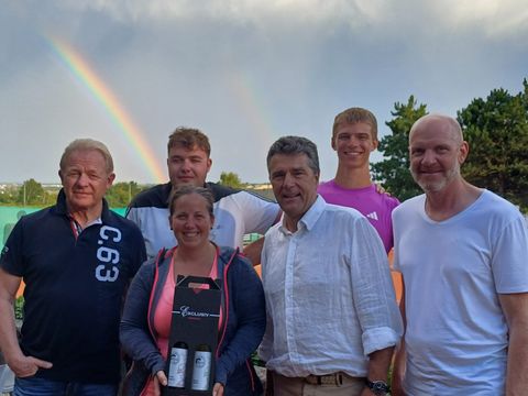 Foto 181 von 208: 9. Bad Vöslauer Thermencup powered by Kosaplaner: Eine tolle Tenniswoche mit vielen spannenden Spielen (vergrößern)