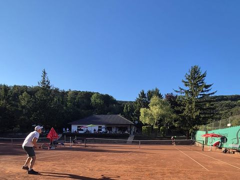 Foto 99 von 313: 10. Bad Vöslauer Thermencup 2026: Eine Woche voller Tennis auf höchstem Niveau (vergrößern)